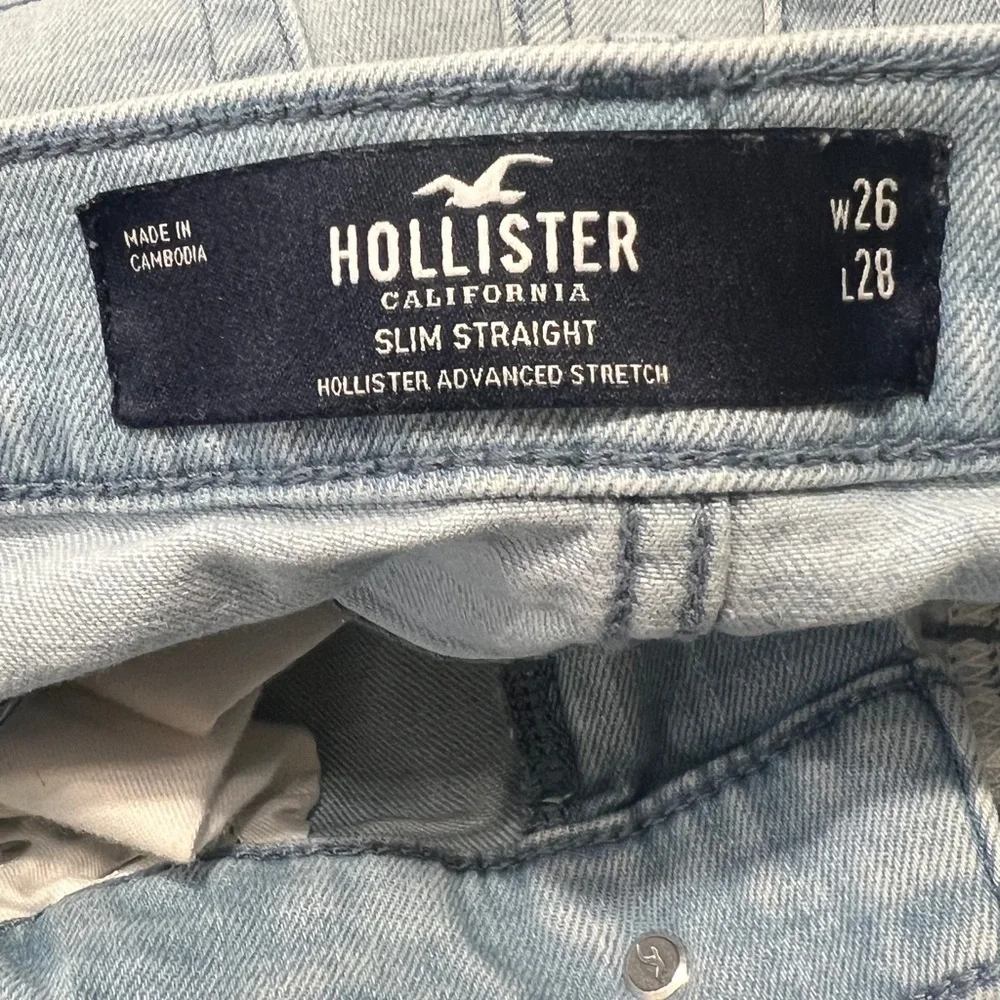 HOLLISTER Men’s Light Wash Distressed Slim Straight Jeans Size 26 x 28